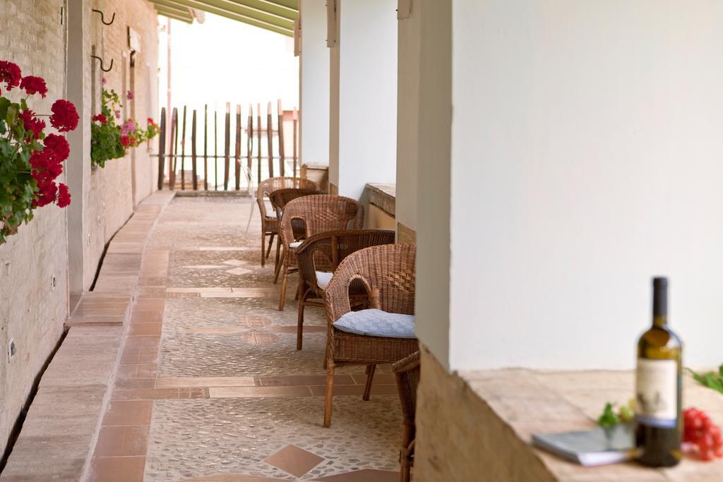 Aparthotel Subretia Residenze Di Campagna Fabbri Zewnętrze zdjęcie